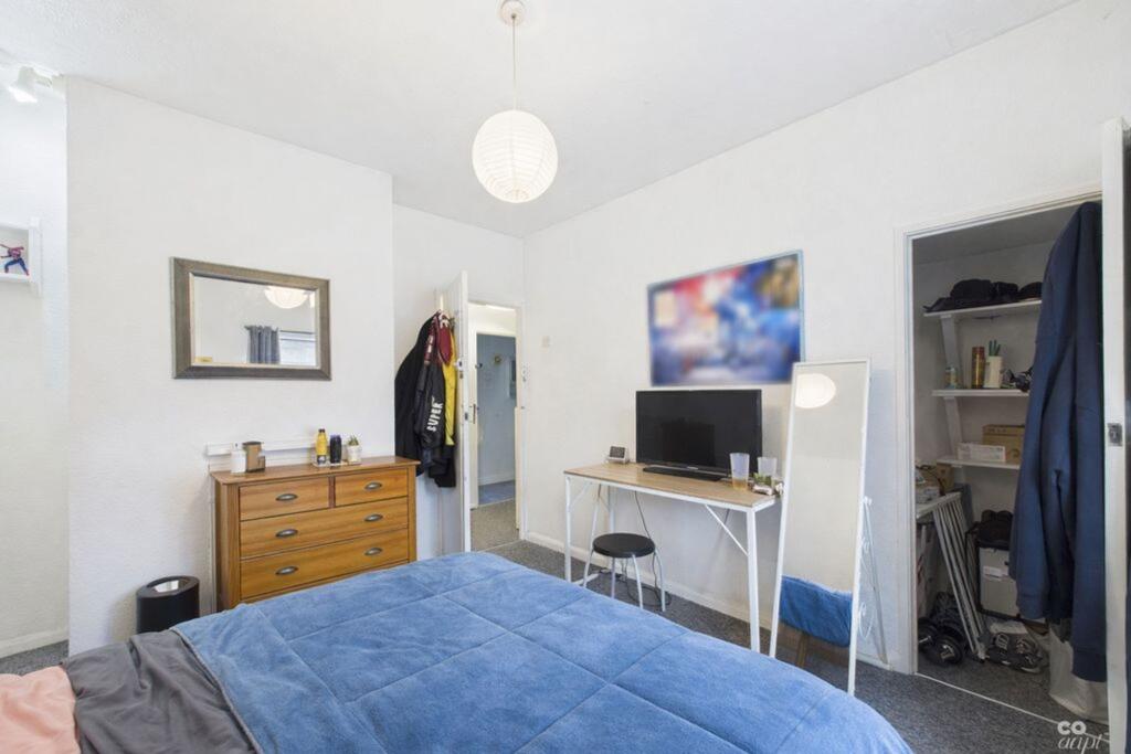 The Avenue, BN2