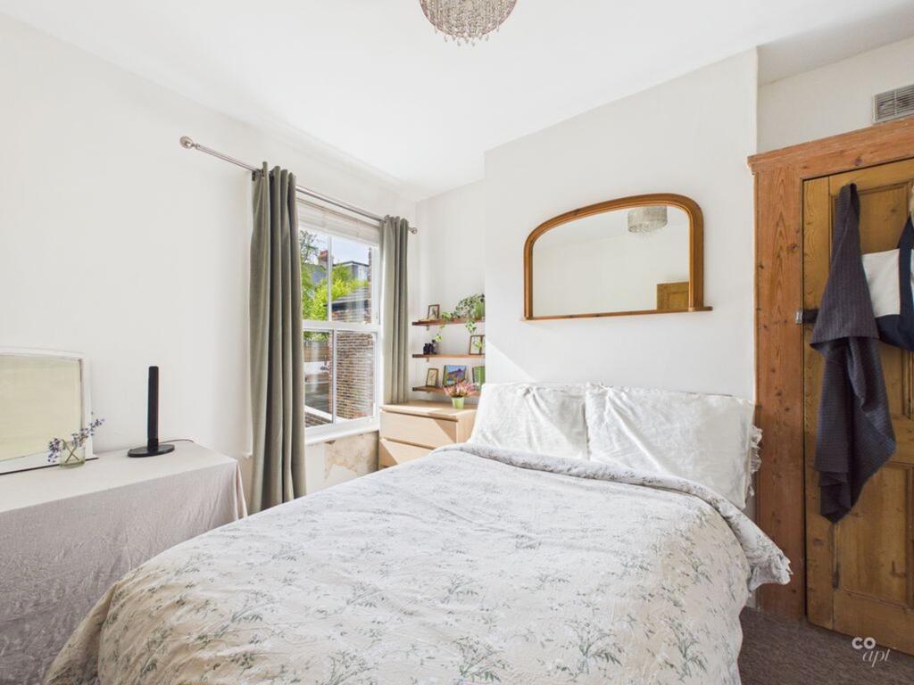 Hollingbury Park Avenue, Brighton, BN1