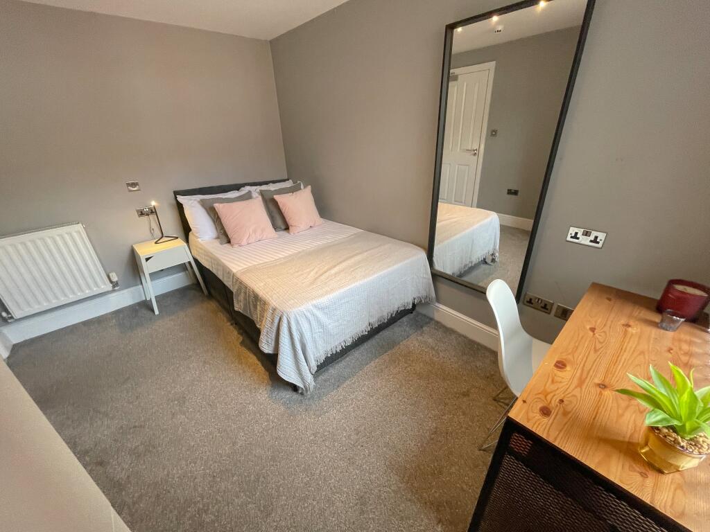 Halsbury Road, L6 6DG, 