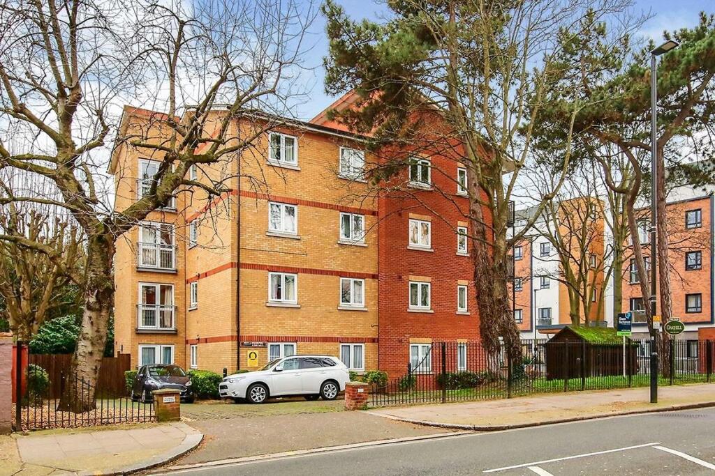 London Road, Isleworth
