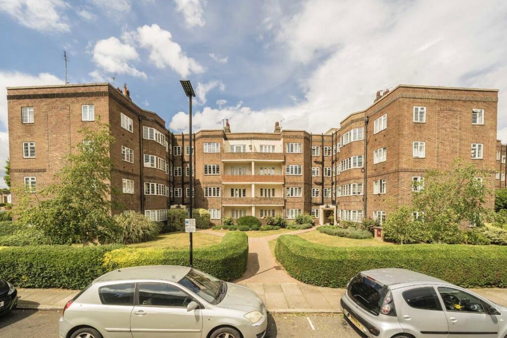 Chiswick Village, Chiswick