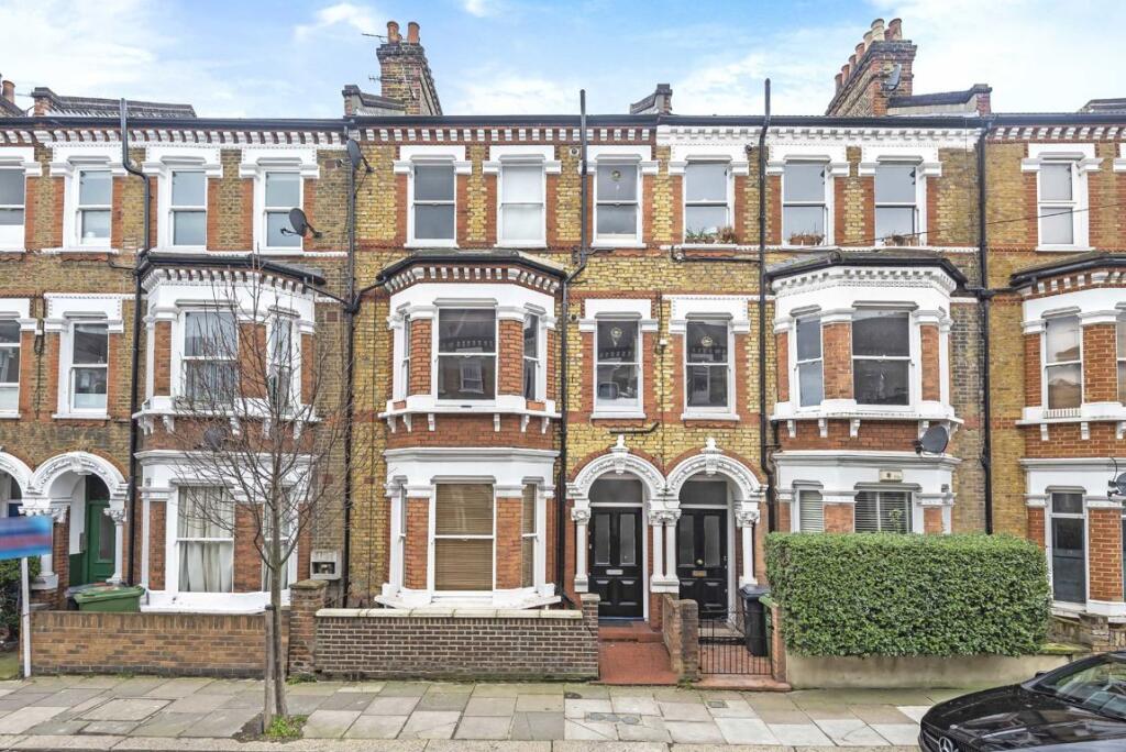 Tremadoc Road, Clapham