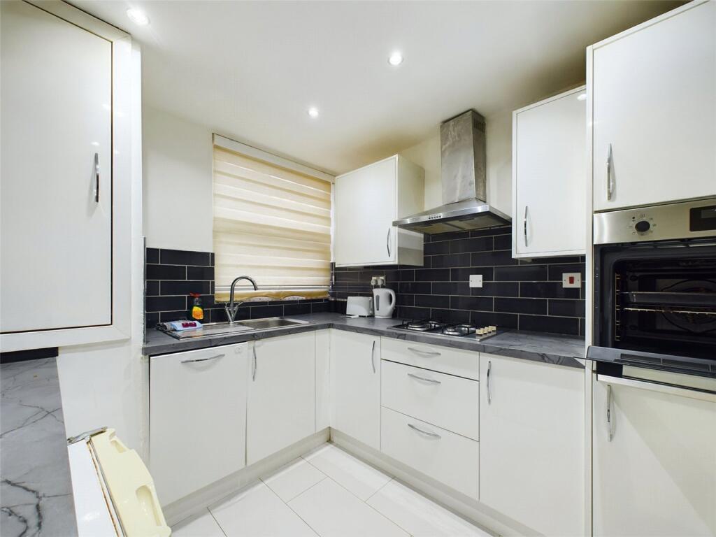 Willowherb Walk, Romford, RM3