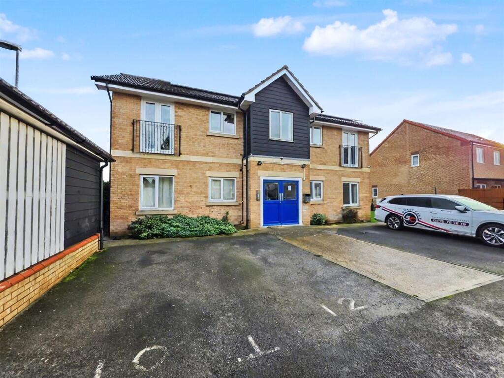Sharman Way, Spalding