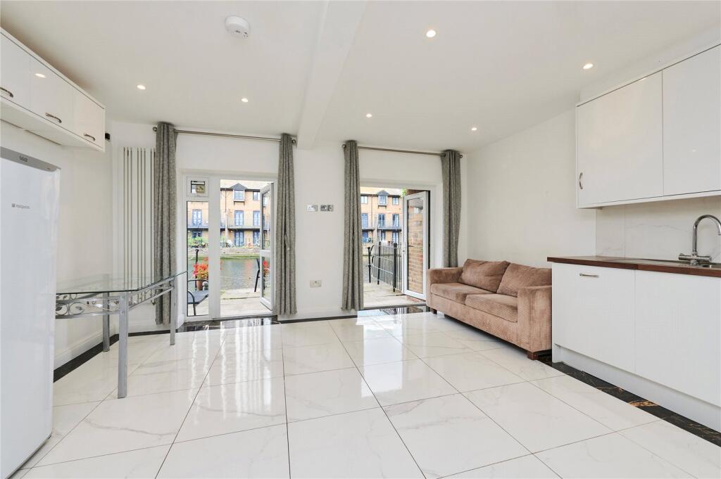 Lancaster Drive, , South Quay, E14