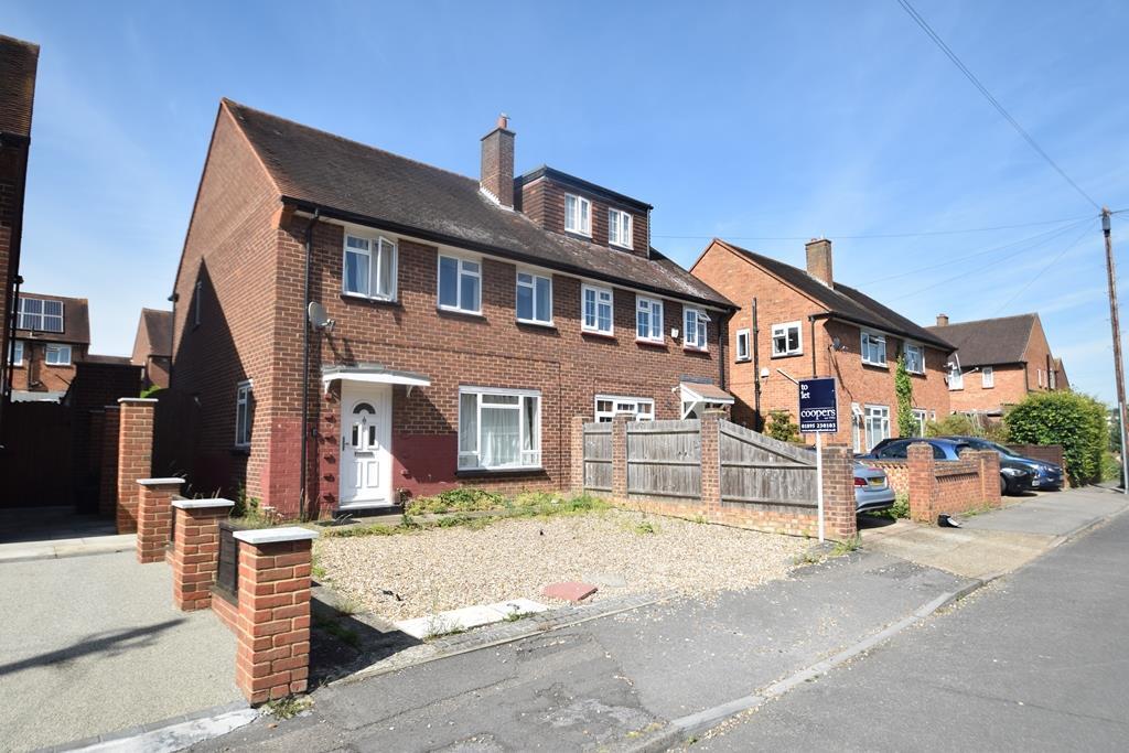 St Paul Close, Cowley, Uxbridge, UB8