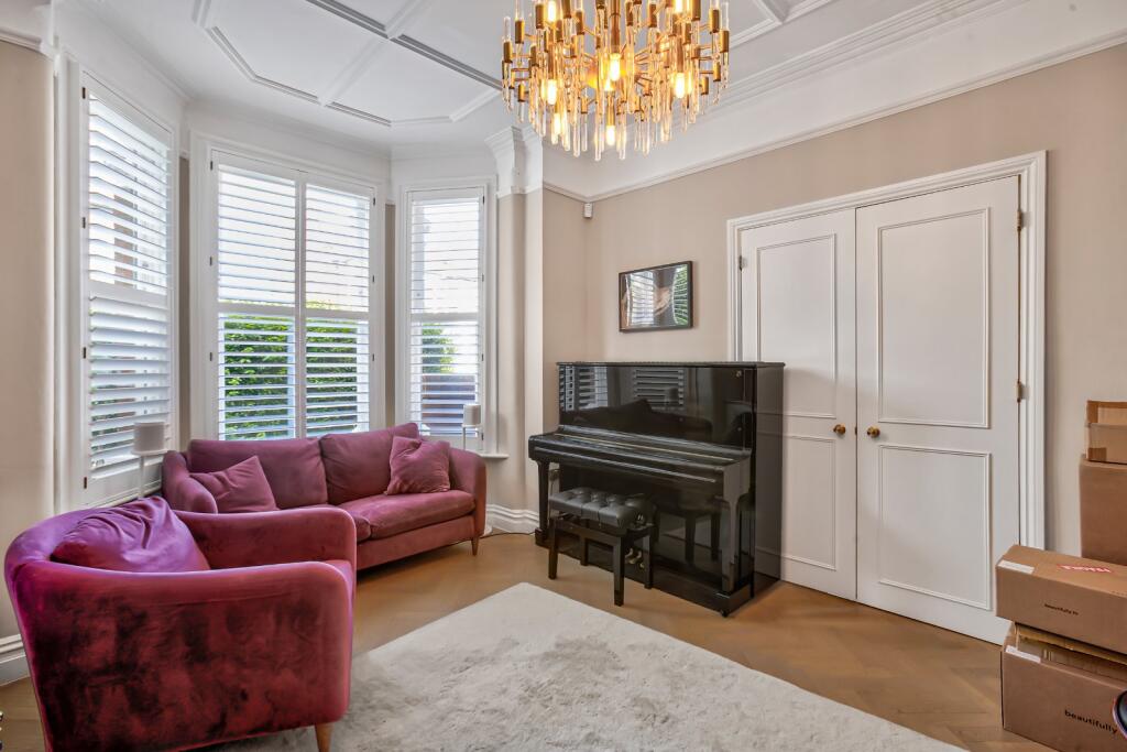 Hillcrest Road, Acton, London, W3