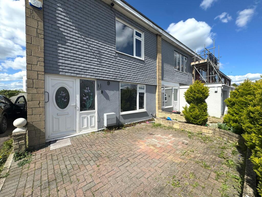 Mannington Park, Swindon, SN2 2EJ