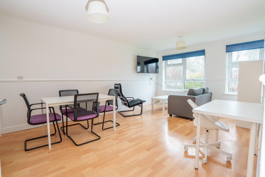 27 Blenheim View #485936