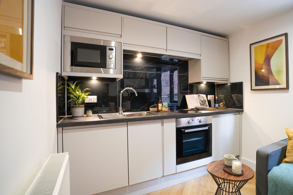 Apt 2, Nova Residence #087695