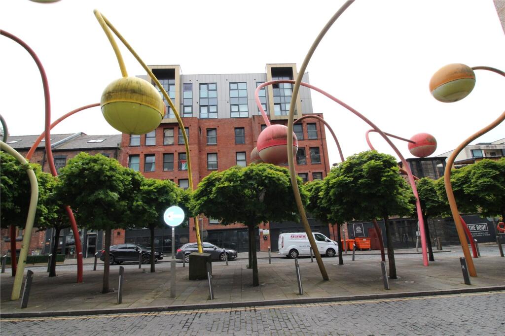 Wolstenholme Square, Liverpool, Merseyside, L1