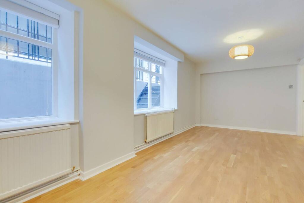 Red Lion Court, City, London, EC4A