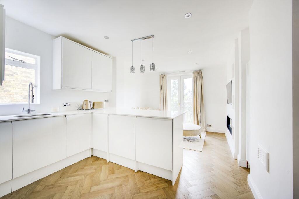 New Kings Road, Parsons Green, London, SW6