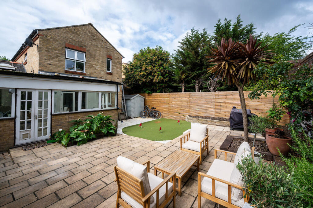 Longfellow Way, Bermondsey, London, SE1